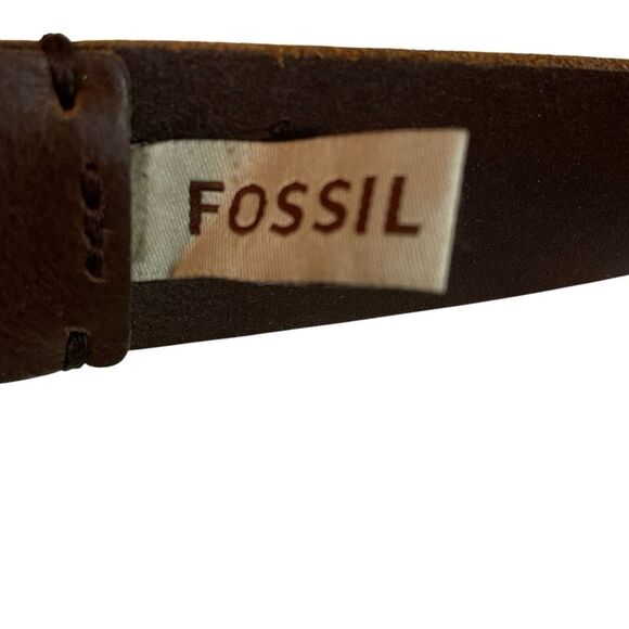 Fossil Men’s Leather Silver Buckle Belt - Picture 6 of 9